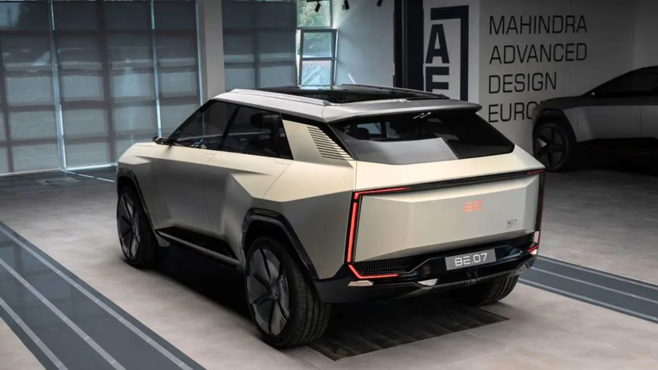 Mahindra B07 Electric SUV
