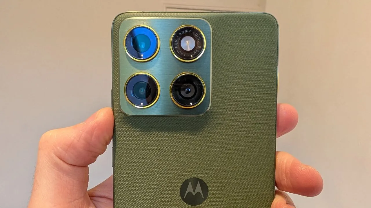 Motorola Signature Smartphone